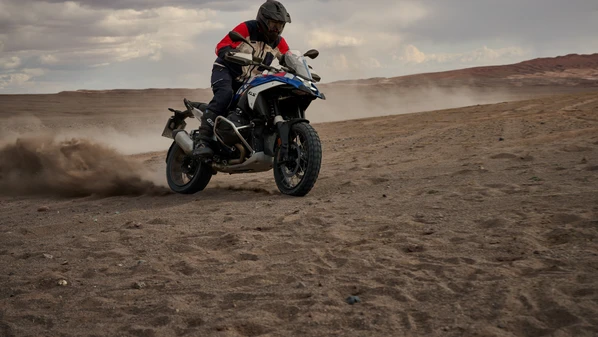 A Europa permanece como principal mercado, com 118.814 unidades comercializadas. A Alemanha lidera individualmente (25.516 motos), seguida por França, Itália e Espanha