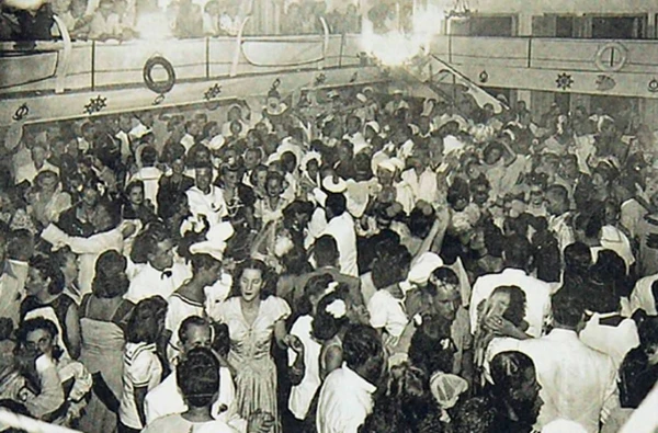 Baile de carnaval no Clube Vitória, em 1944