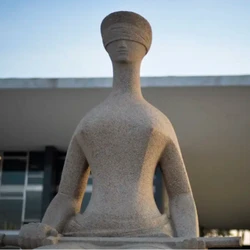 Benefícios são concedidos a servidores e não cumprem teto de 46,3 mil