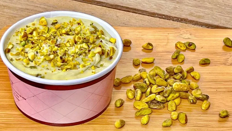 Bolo de pistache no pote da Lau Sweeties