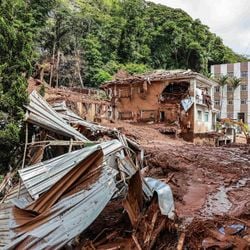 O Centro Nacional de Monitoramento e Alertas de Desastres Naturais identificou em 2023 Juiz de Fora como a cidade do interior brasileiro com mais pessoas vivendo em áreas de risco a enchentes e deslizamentos.