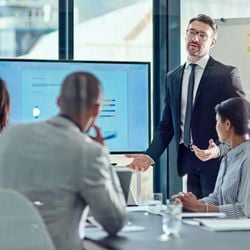 A busca por resultado real e o avanço da IA estão transformando a forma de operar das empresas