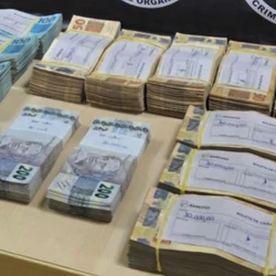 Abordagem foi realizada na terça-feira (25); a quantia  e o celular dela foram apreendidos para investigação