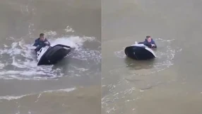 André Ferri estava com outros 11 amigos quando percebeu que o mar estava agitado demais e precisou salvar dois homens que caíram dos veículos náuticos