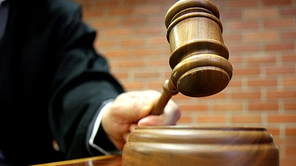 Empregado foi dispensado, no ano passado, enquanto estava em processo de afastamento pelo INSS; mineradora diz que não comenta ações em andamento