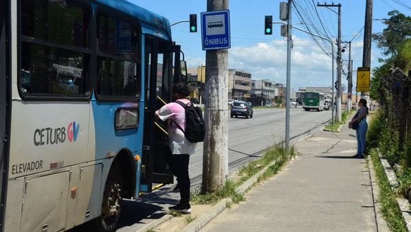 Nenhuma metrópole funciona sem um transporte público de massa como espinha dorsal do sistema. Para a Grande Vitória, isso significa pensar a mobilidade em rede. Ônibus, aquaviário, bicicletas, caminhada e transporte por aplicativo precisam dialogar entre si