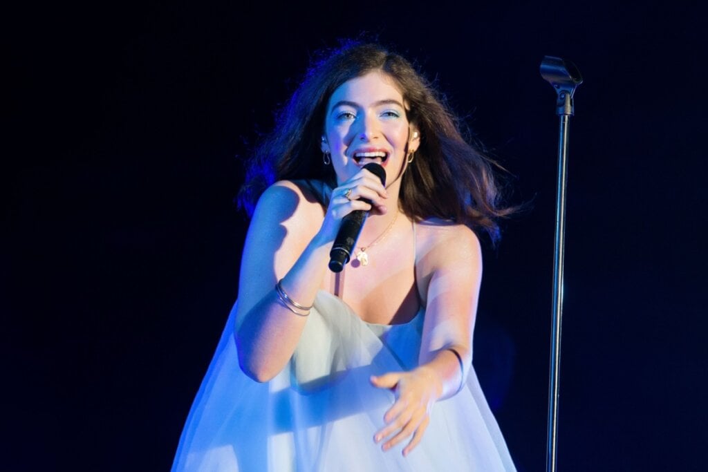 Sensibilidade e força poética marcam o retorno de Lorde ao Brasil (Imagem: Christian Bertrand | Shutterstock) 