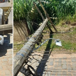 Acidente ocorreu na rodovia ES 379 no bairro Garage, nesta terça-feira (3); apesar do dano causado, ninguém se feriu