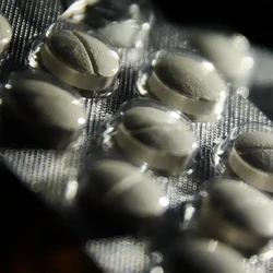 Estabelecimentos poderão contar com setor de farmácia, que precisará estar em um local delimitado e exclusivo para a atividade