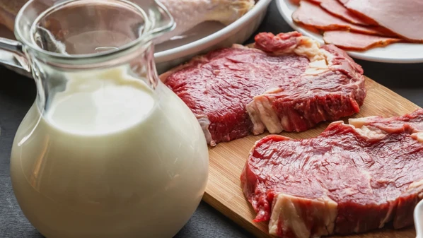 Os fabricantes de alimentos ficam obrigados a exibir, em rótulos, embalagens e publicidade, a informação clara sobre a composição nutricional dos produtos