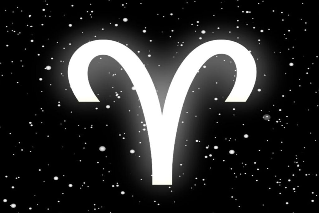 Para o ariano, poderá surgir um conselho importante ou a necessidade de seguir regras (Imagem: chechivalorsa | Shutterstock)