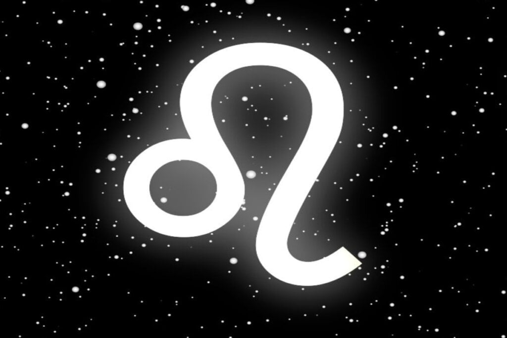 Para o leonino, será importante ter cuidado com a sensação de insegurança (Imagem: chechivalorsa | Shutterstock)