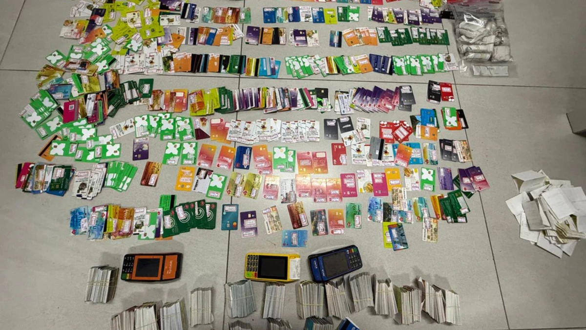 Quase 2 mil cartões de alimentação foram apreendidos durante operação na Grande Vitória