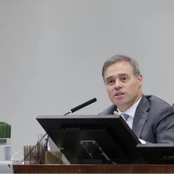 PF prende dono do Banco Master em nova fase da Operação Compliance Zero; decisão foi tomada pelo ministro André Mendonça, novo relator do caso no STF
