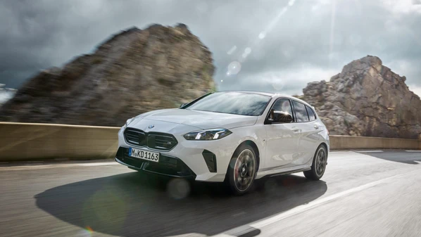 Com alma de pista e corpo de hatch, modelo entrega 317 cv por R$ 459.950, destacando uma ficha
técnica que impõe respeito no acirrado segmento dos “hot hatches”