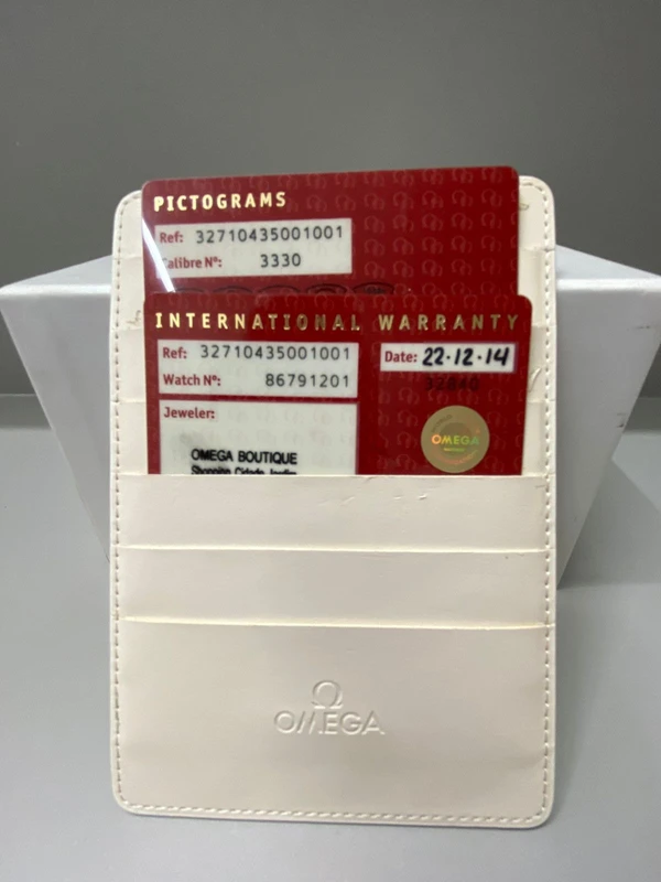 O certificado de autenticidade do relógio