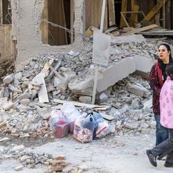 Iranianos enfrentam ataques diários, apagões de internet e repressão das forças de segurança; tudo isso enquanto tentam manter contato com os seus familiares