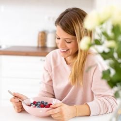 Descubra como diferentes opções alimentares contribuem para o bem-estar, a prevenção de doenças e o equilíbrio hormonal