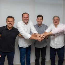 Ex-prefeito de Vitória, até então, era pré-candidato ao Senado. Veja os planos do partido de Arnaldinho Borgo