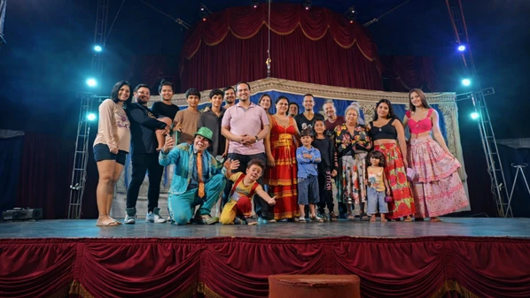 Recém-chegado à paróquia, sacerdote retribuiu gesto de acolhida dos artistas