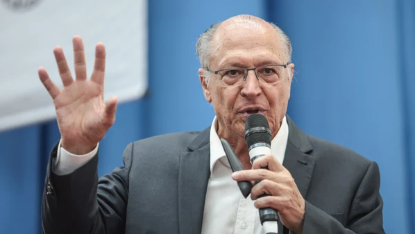 Vice-presidente participa, nesta sexta (6), de anúncios de investimentos em hospitais, inauguração de ala de radioterapia e entrega de ambulâncias no Norte e Noroeste