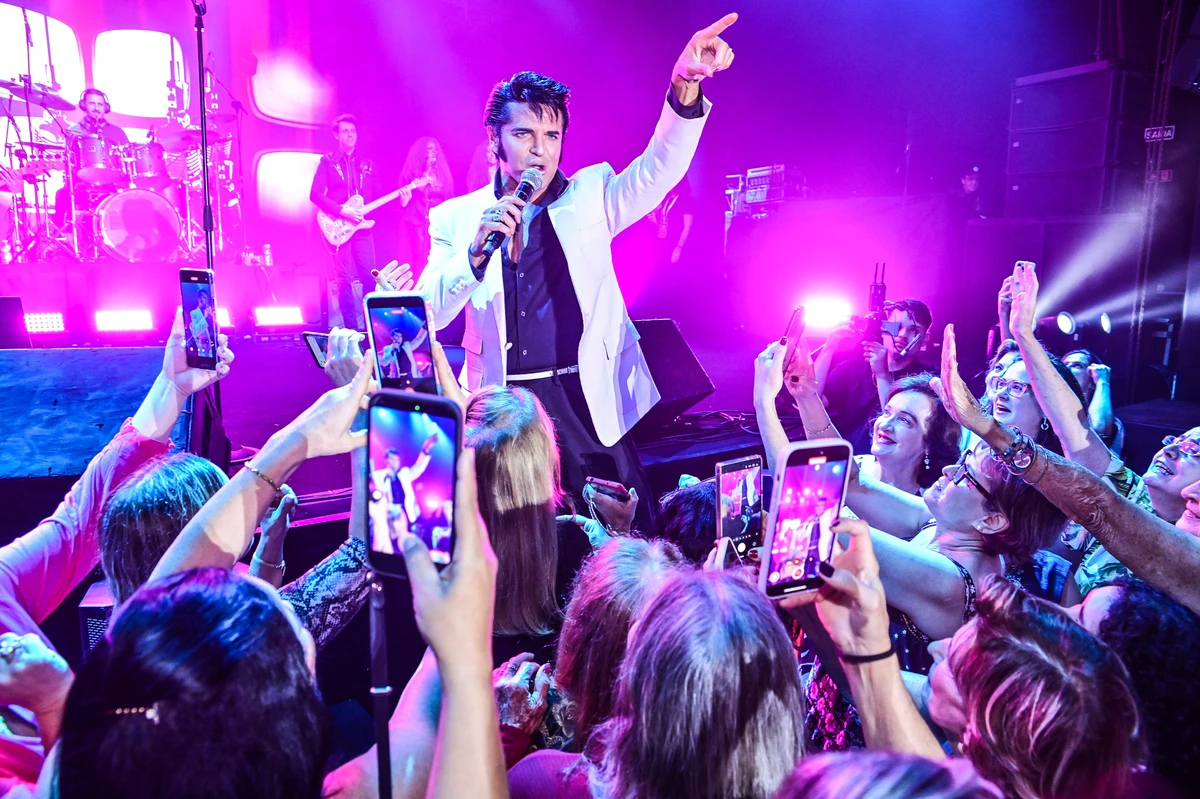 Elvis Experience no Espaço Patrick Ribeiro 