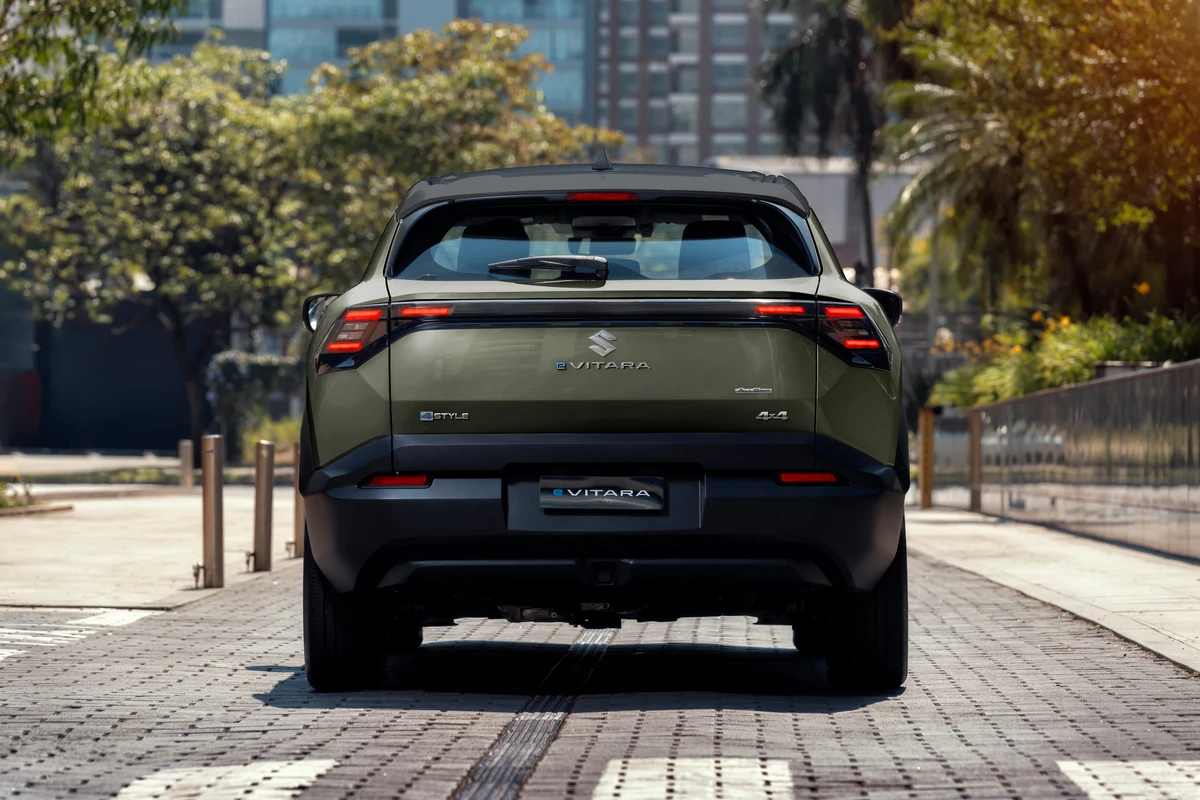 Novo Suzuki e-Vitara por Leo Sposito