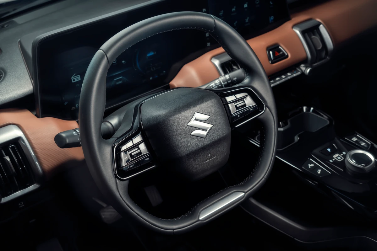 Novo Suzuki e-Vitara por Leo Sposito