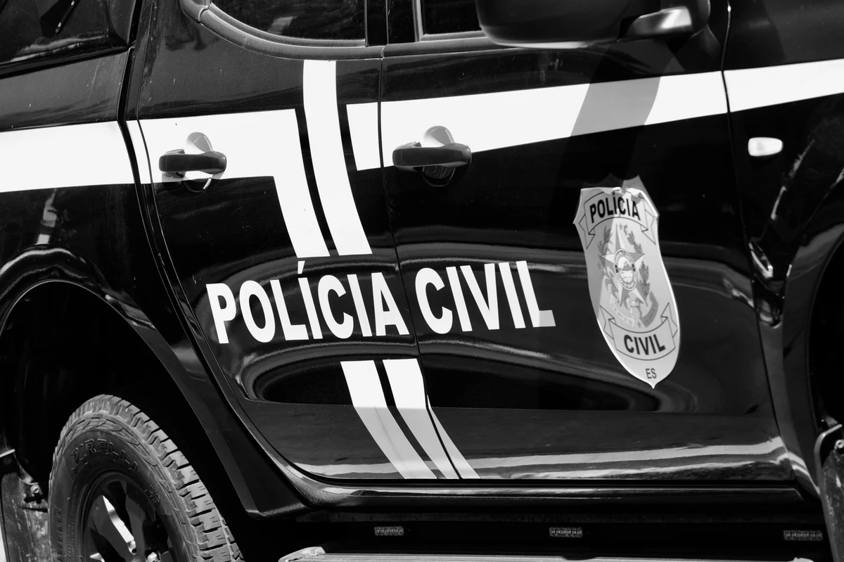 Viatura da Polícia Civil