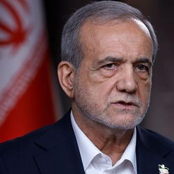 O pedido de desculpas pode indicar um reposicionamento político dentro do Irã, escreve Amir Azmi, da BBC Persia.