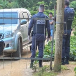 Vítima foi encontrada morta em frente a uma caminhonete, próximo a uma porteira trancada, na região de Córrego Pratinha