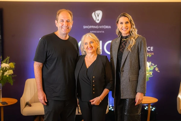 Livio Bassani, Anna Rita Zanier e Letícia Dalvi: em noite de vinhos e boa mesa, no Shopping Vitória.