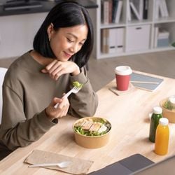 Nutróloga explica os efeitos do ciclo de exagero seguido de restrição alimentar e oferece orientações para voltar à rotina 