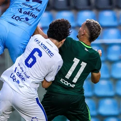 Verdão perdeu por 4 a 0 para o Vitória, no jogo de ida, disputado no Kleber Andrade