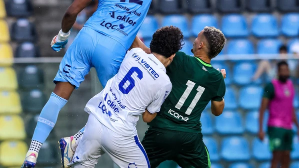 Verdão perdeu por 4 a 0 para o Vitória, no jogo de ida, disputado no Kleber Andrade