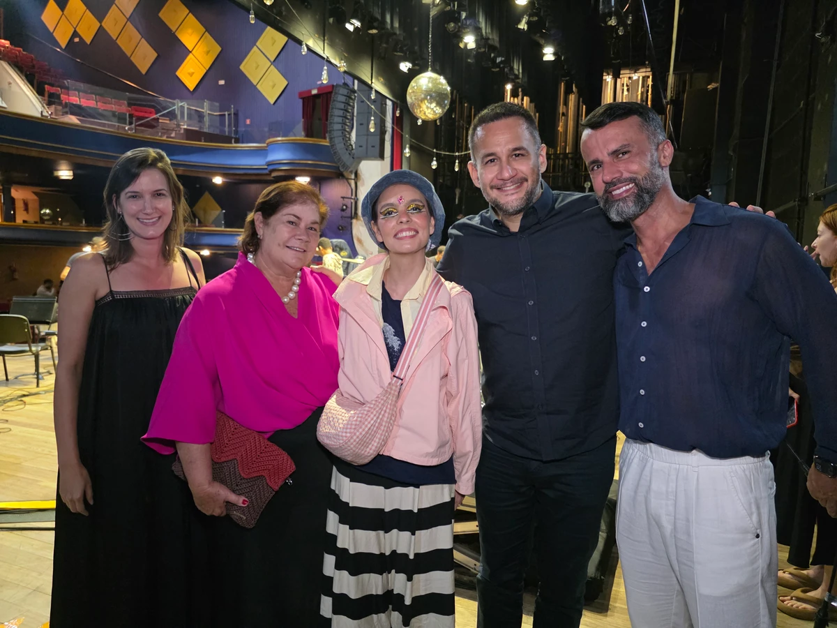 Carla Freire, Virginia Casagrande, Mãeana, Fábricio Noronha e Tarcísio Santório