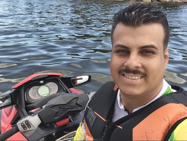 Renan Pedro Figueiredo, de 35 anos, morreu em um acidente com jet ski na Baía de Vitória