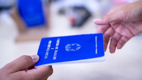 Apesar do saldo positivo puxado pelo setor de Serviços, o Estado registrou queda de 51% na abertura de vagas em relação a 2025; mulheres ocuparam 83% dos novos postos