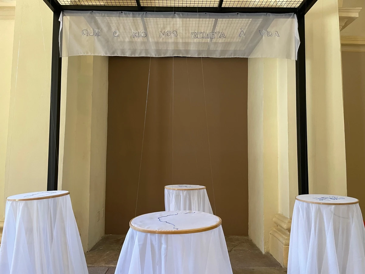 Artista apresenta obra que conecta rios do Espírito Santo à Baía de Guanabara