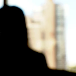 Adolescente teria usado inteligência artificial para manipular foto de três alunas; famílias procuraram a polícia após divulgação entre estudantes