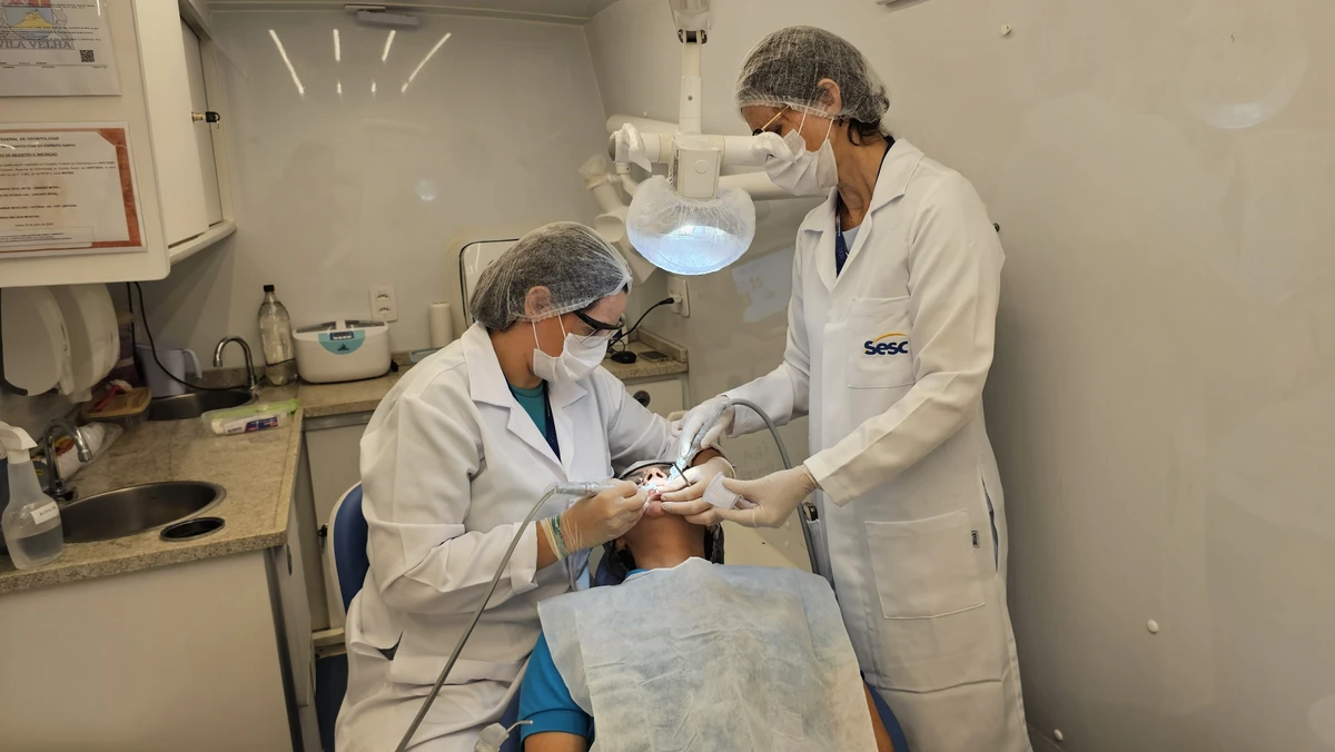 Atendimento odontológico no Sesc-ES