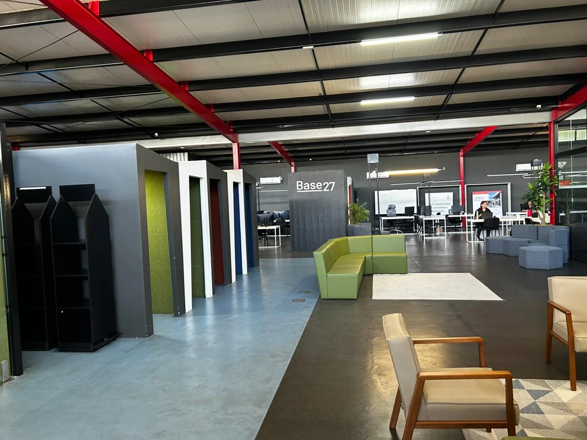 Evento reúne líderes e startups e marca inauguração da nova sede da Base27 em Vitória por André Cypreste
