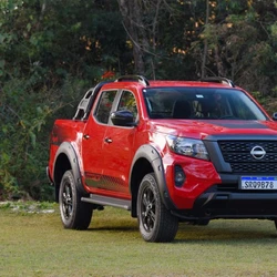 Entre as ofertas estão bônus de até R$ 40 mil na avaliação do seminovo, IPVA grátis e carência no pagamento para atrair quem quer comprar carro ou moto