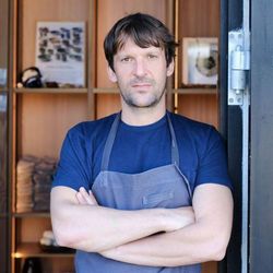 René Redzepi já havia pedido desculpas depois que ex-funcionários do restaurante dinamarquês o acusaram de criar um ambiente de trabalho tóxico.