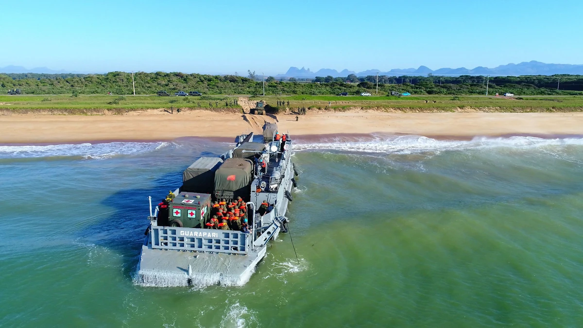 Embarcação de Desembarque de Carga Geral (EDCG) Guarapari