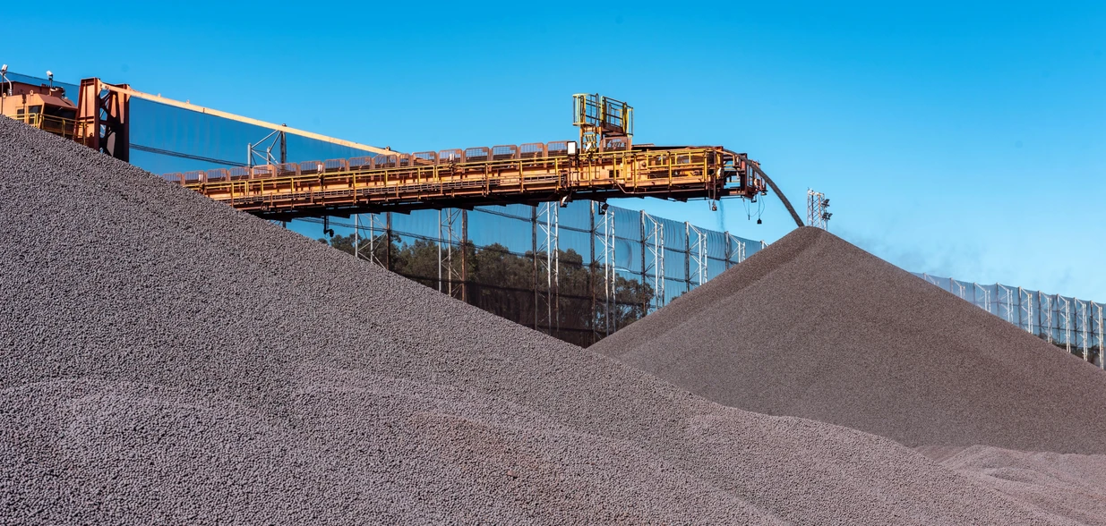 A produção anual totalizou 15,1 milhões de toneladas de pelotas e finos de minério de ferro, sendo o maior volume desde a retomada das operações em 2020