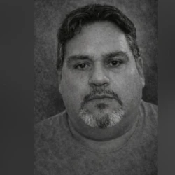 Conhecido como “Tio Francisco”, ele conseguiu desviar o veículo antes de perder a consciência; nenhum dos passageiros ficou ferido