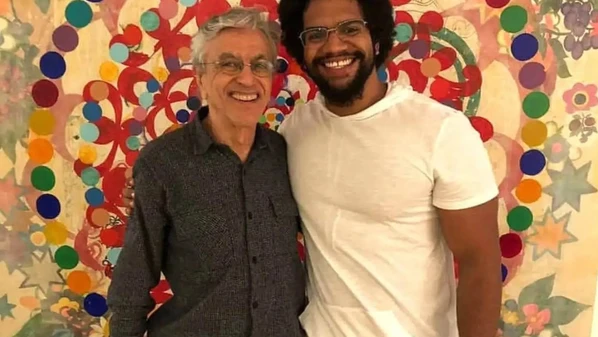 Youtuber e historiador marxista pernambucano tem milhares de seguidores nas redes sociais