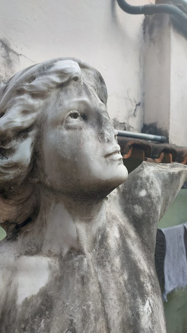 Escultura desaparecida do Centro de Vitória é reencontrada após mais de 40 anos por Arquivo pessoal