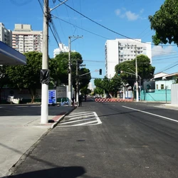 Mudança no fluxo estava prevista para começar às 5h, mas equipes ainda realizam intervenções viárias para permitir a alteração no trânsito